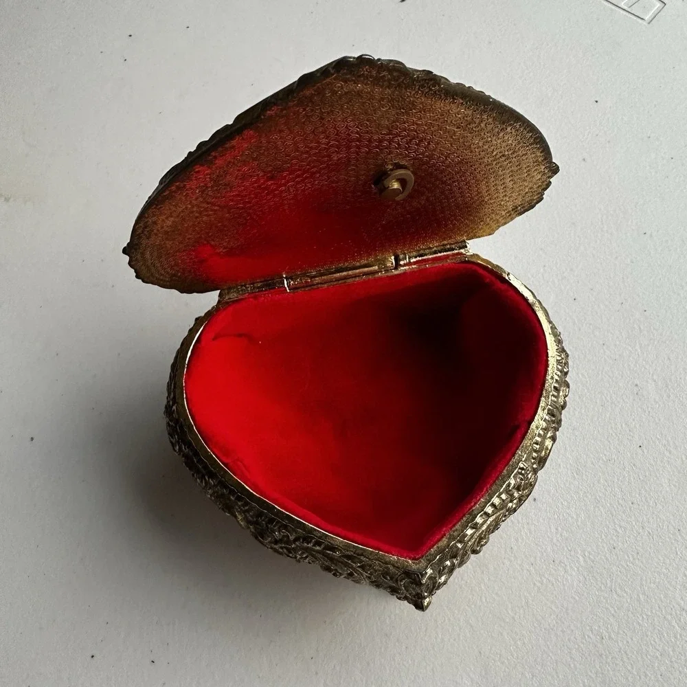 Vintage Metal Gold Heart Shaped Jewelry Trinket Box Embroidered Granny Cottage